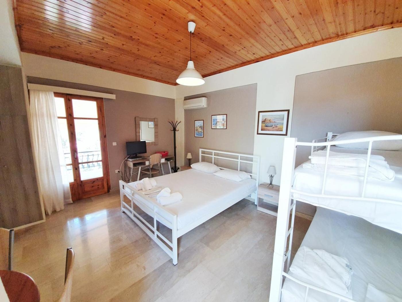 Alexaria Holidays Apartments Frínion エクステリア 写真