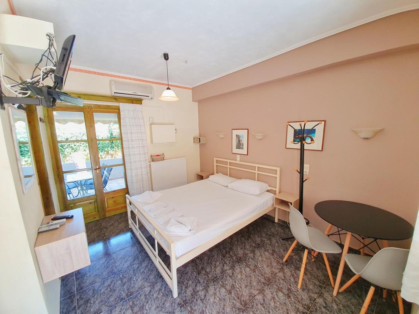 Alexaria Holidays Apartments Frínion エクステリア 写真